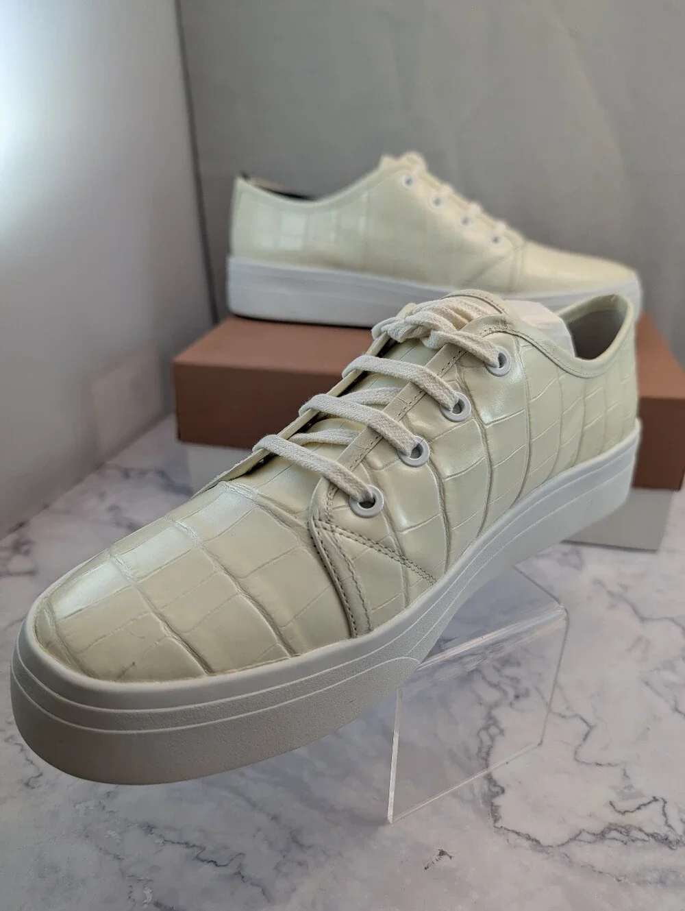 VIA SPIGA Womens Milk Ivory Croc Viola Platform Leather Athletic Sneakers Sz 10